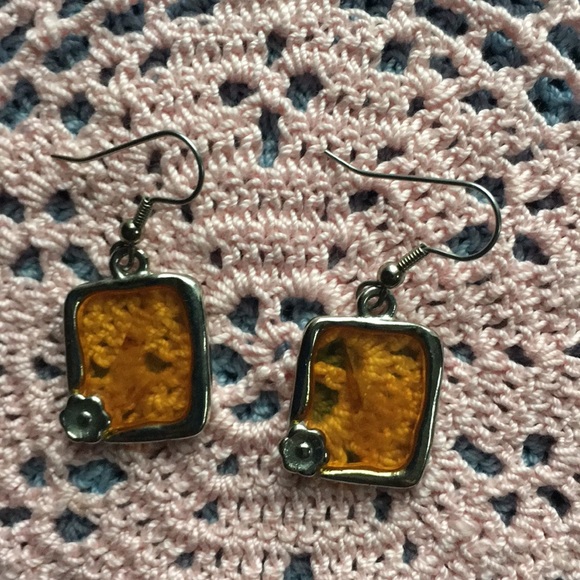 Jewelry - 4/$15. 👀Amber glass earrings